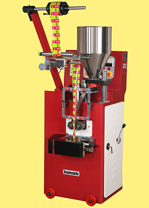 THREE SIDE SEALING POUCH PACKING Machine Photo